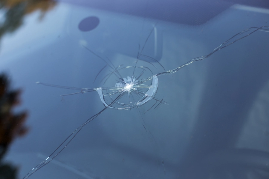 When To Opt For Repair Versus Replacement Of Car Windows in Washington, DC